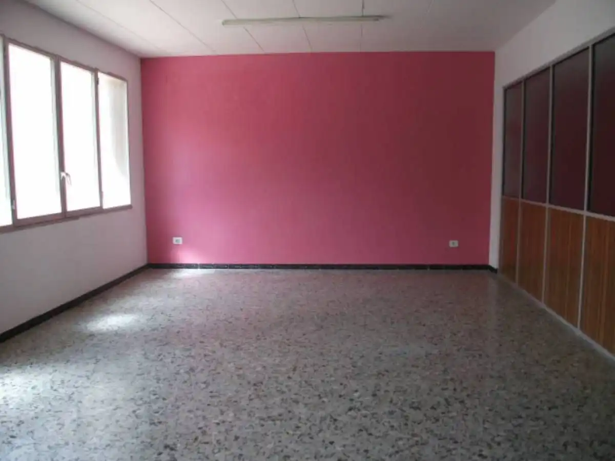 Office space to rent in Centre - Passeig i Rodalies, imagen 5