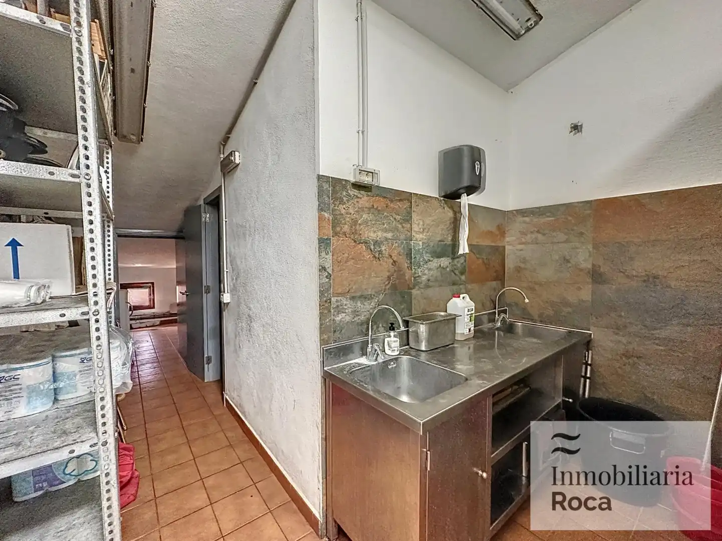 Kitchen of Commercial properties for sale in Es Mercadal  with Air Conditioner, Terrace and Furnished