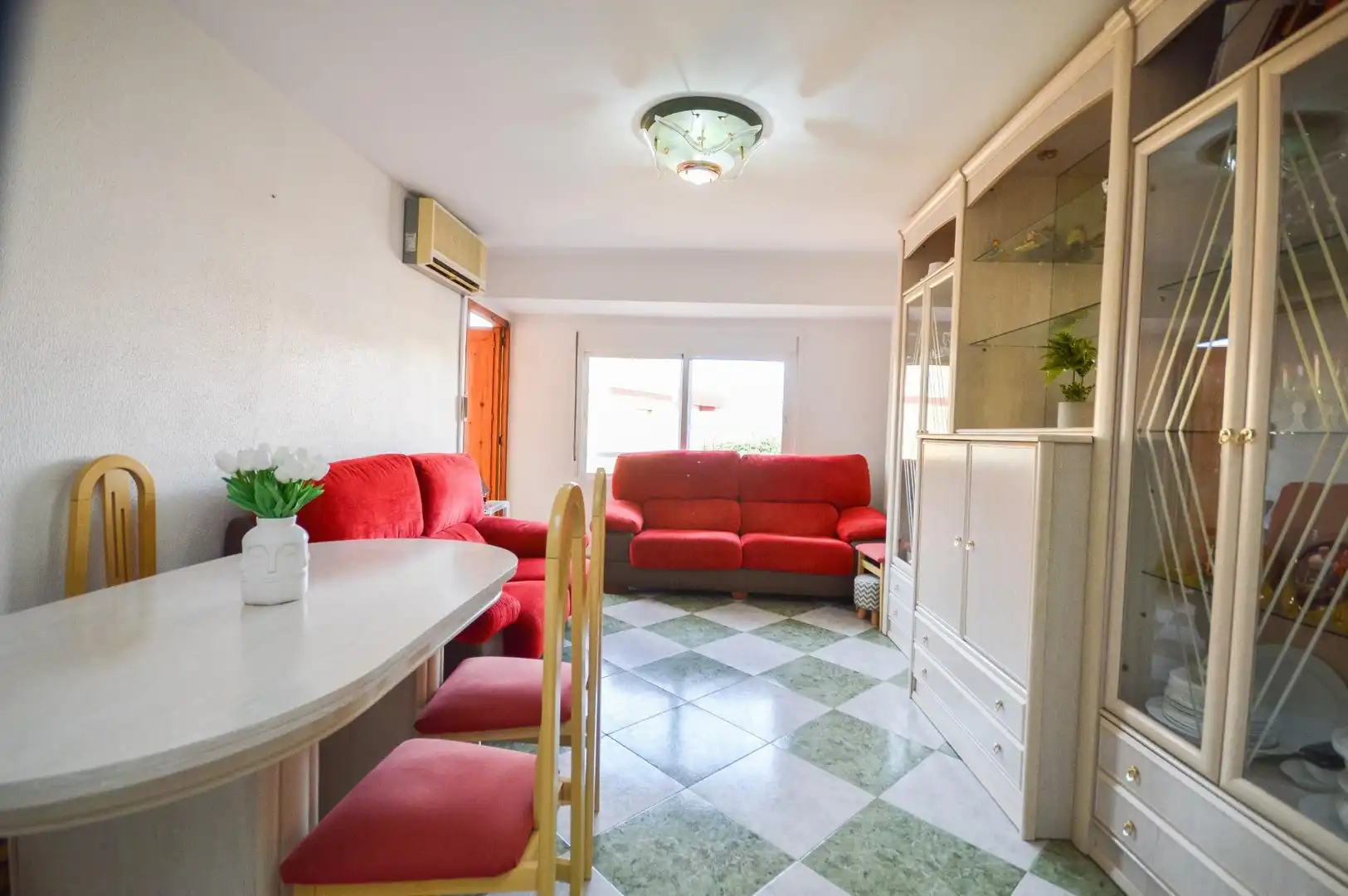 Wohnzimmer von Wohnung zum Verkauf in Benahadux mit Klimaanlage, Heizung und Terrasse
