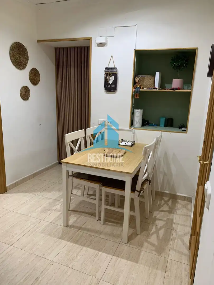 Menjador de Casa o xalet en venda en Carcaixent amb Aire condicionat, Terrassa i Moblat