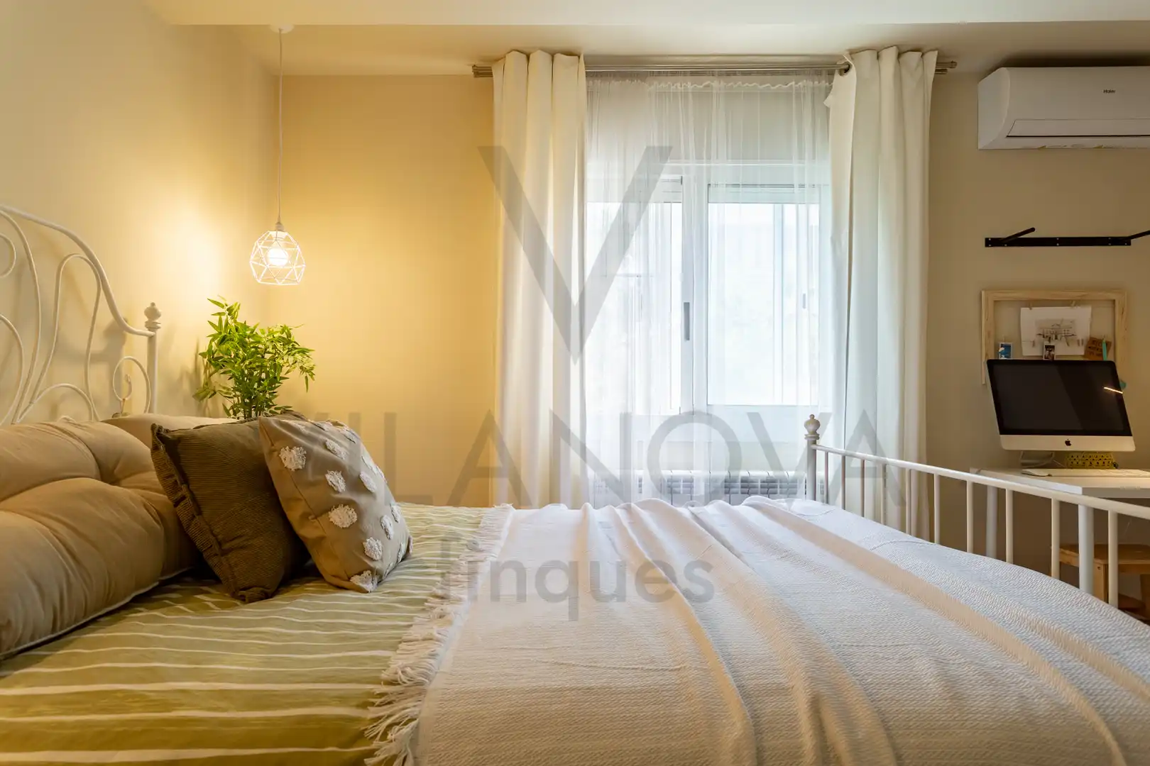 Schlafzimmer von Wohnung zum Verkauf in Reus mit Klimaanlage, Heizung und Terrasse