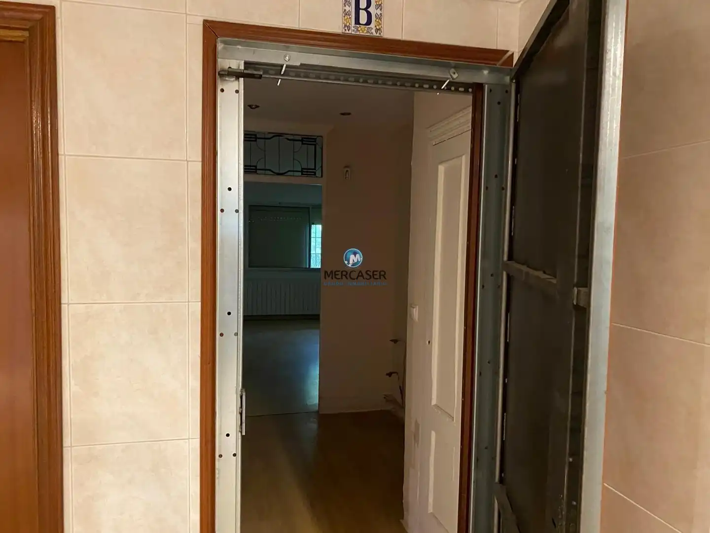 Flat with lift for sale in Barrio Venecia - Nueva Alcalá, imagen 2