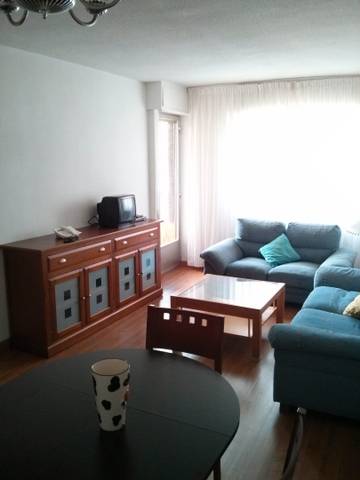 Piso en Alquiler en Calle Asturias en Carmelitas