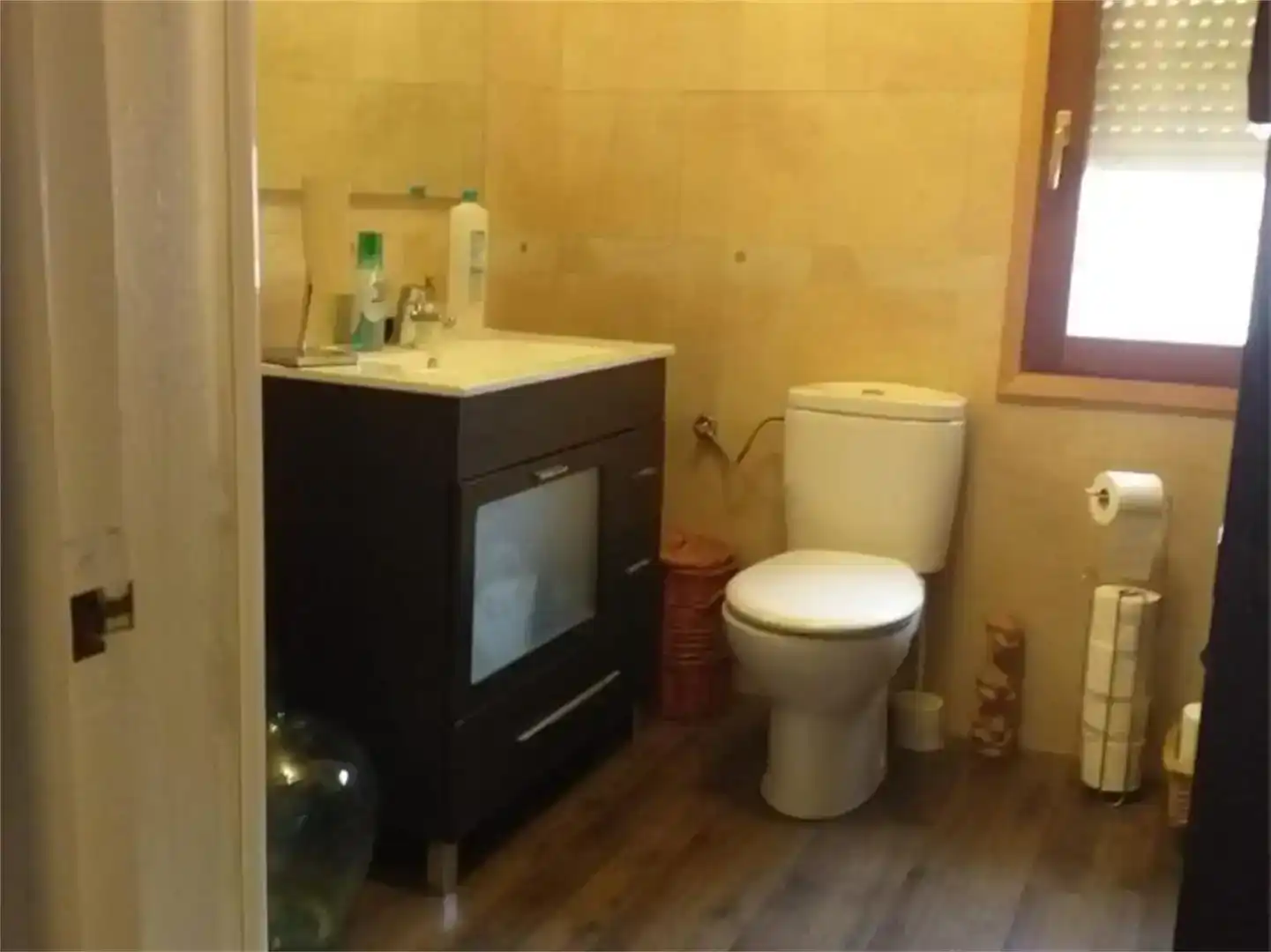 Bany de Pis en venda en Alcañiz amb Aire condicionat i Balcó