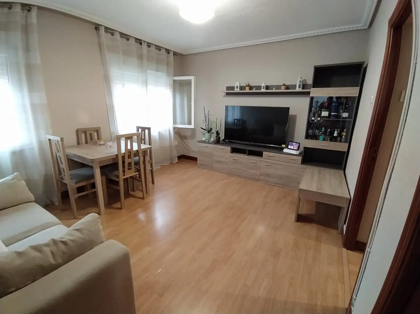Living room of Flat for sale in Avilés  with Furnished