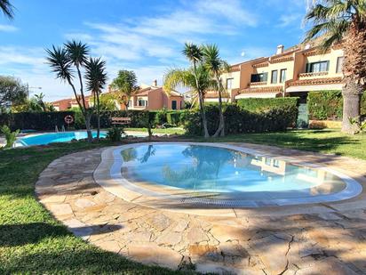Swimming pool of House or chalet for sale in Finestrat  with Air Conditioner, Heating and Private garden