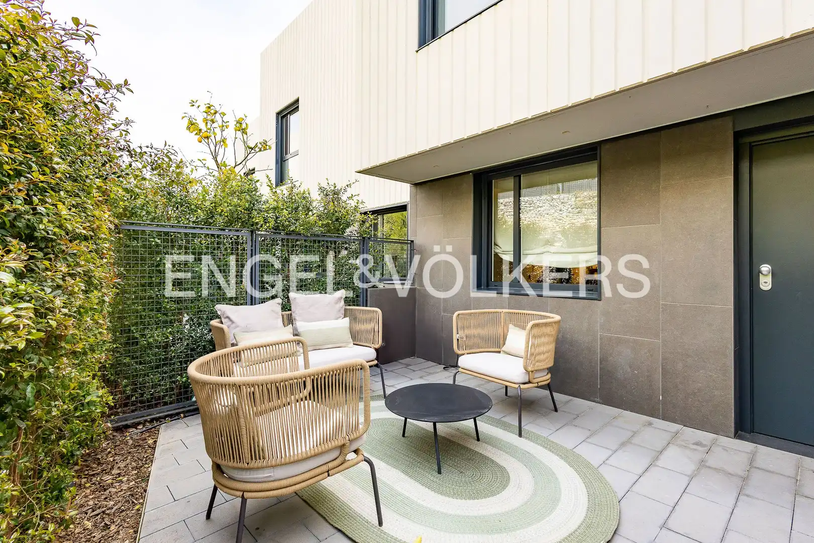 Terrasse von Einfamilien-Reihenhaus zur Miete in Esplugues de Llobregat mit Klimaanlage, Heizung und Parkett