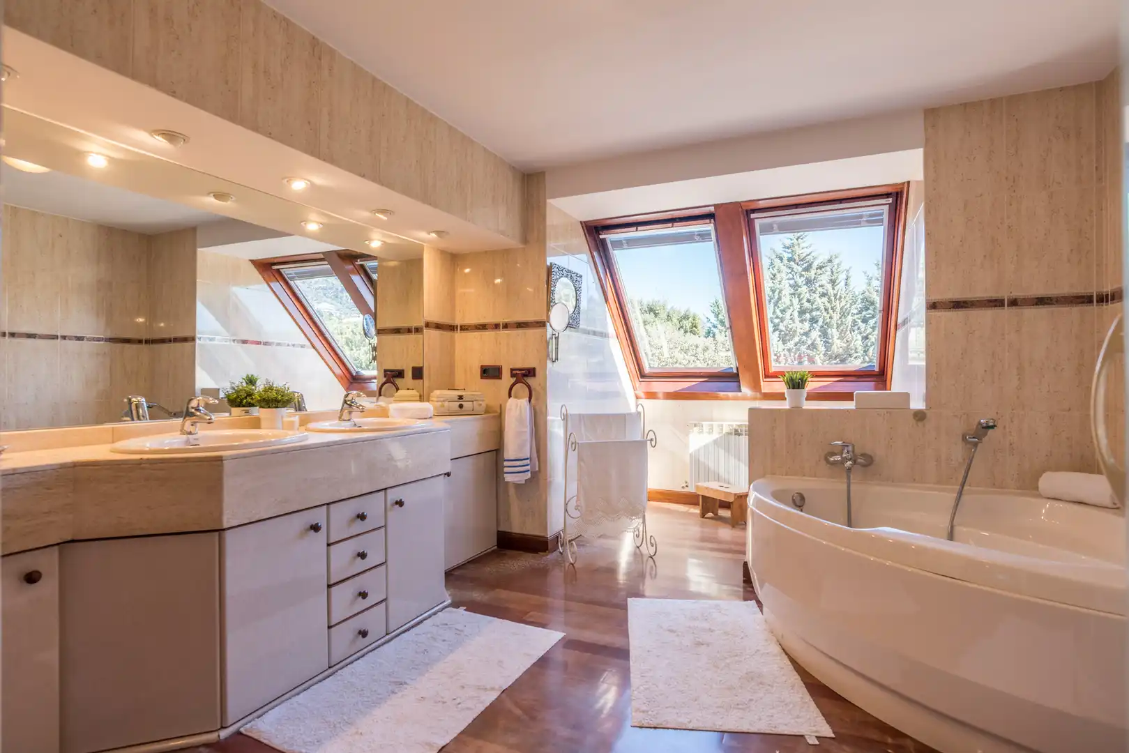 Bathroom of Houses for sale in Collado Villalba  with Air Conditioner, Heating and Private garden