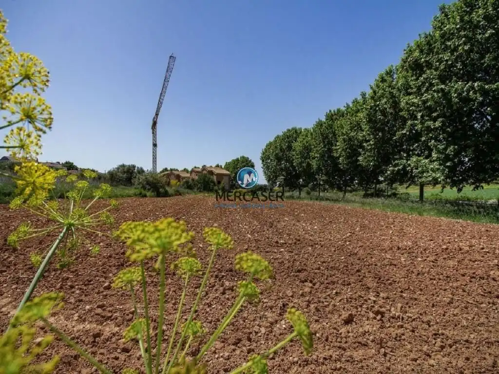 Terreny residencial en venda a Cabanillas del Campo