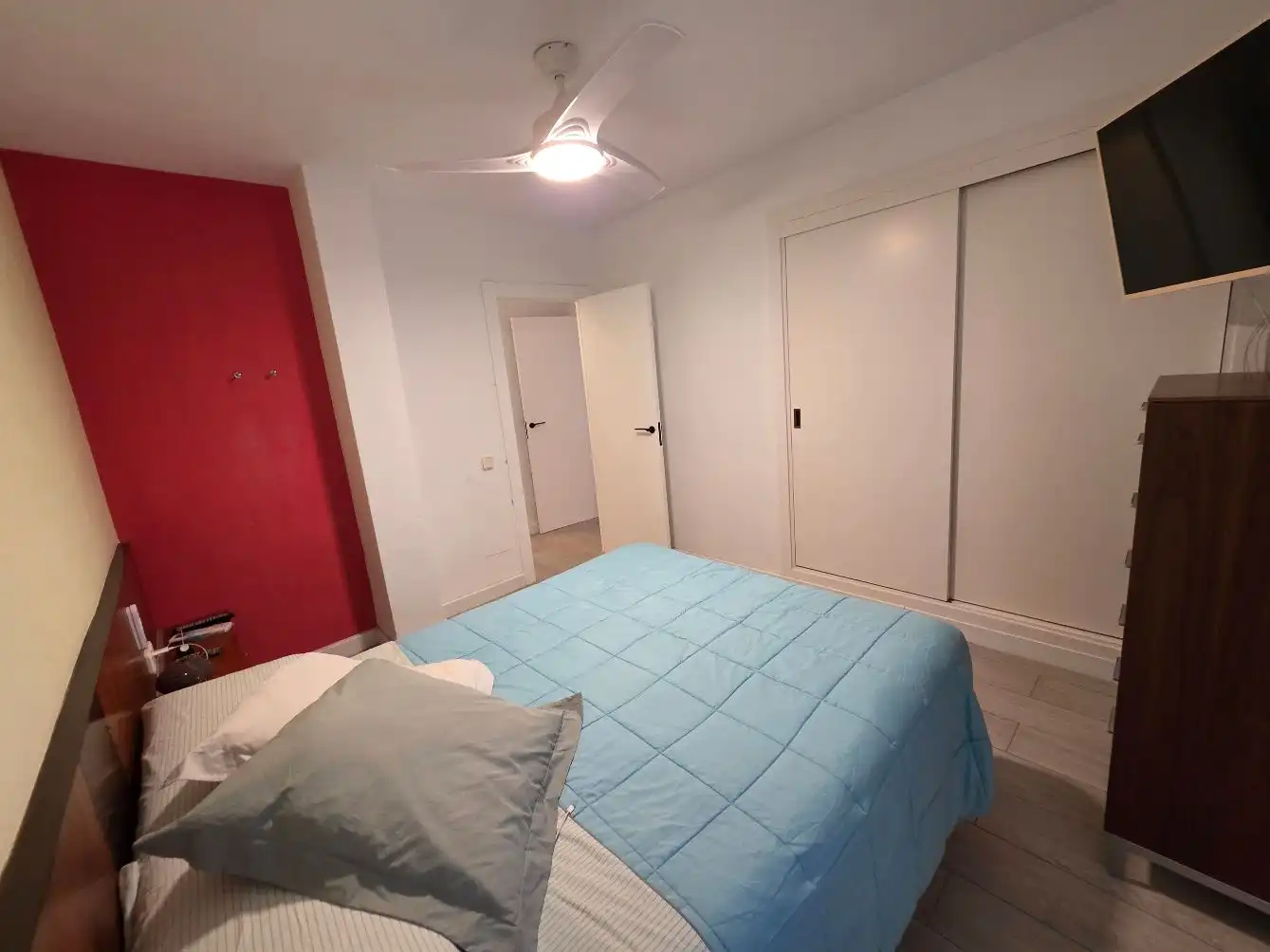Habitación de Apartamento en venta en La Manga del Mar Menor con Aire acondicionado, Terraza y Trastero