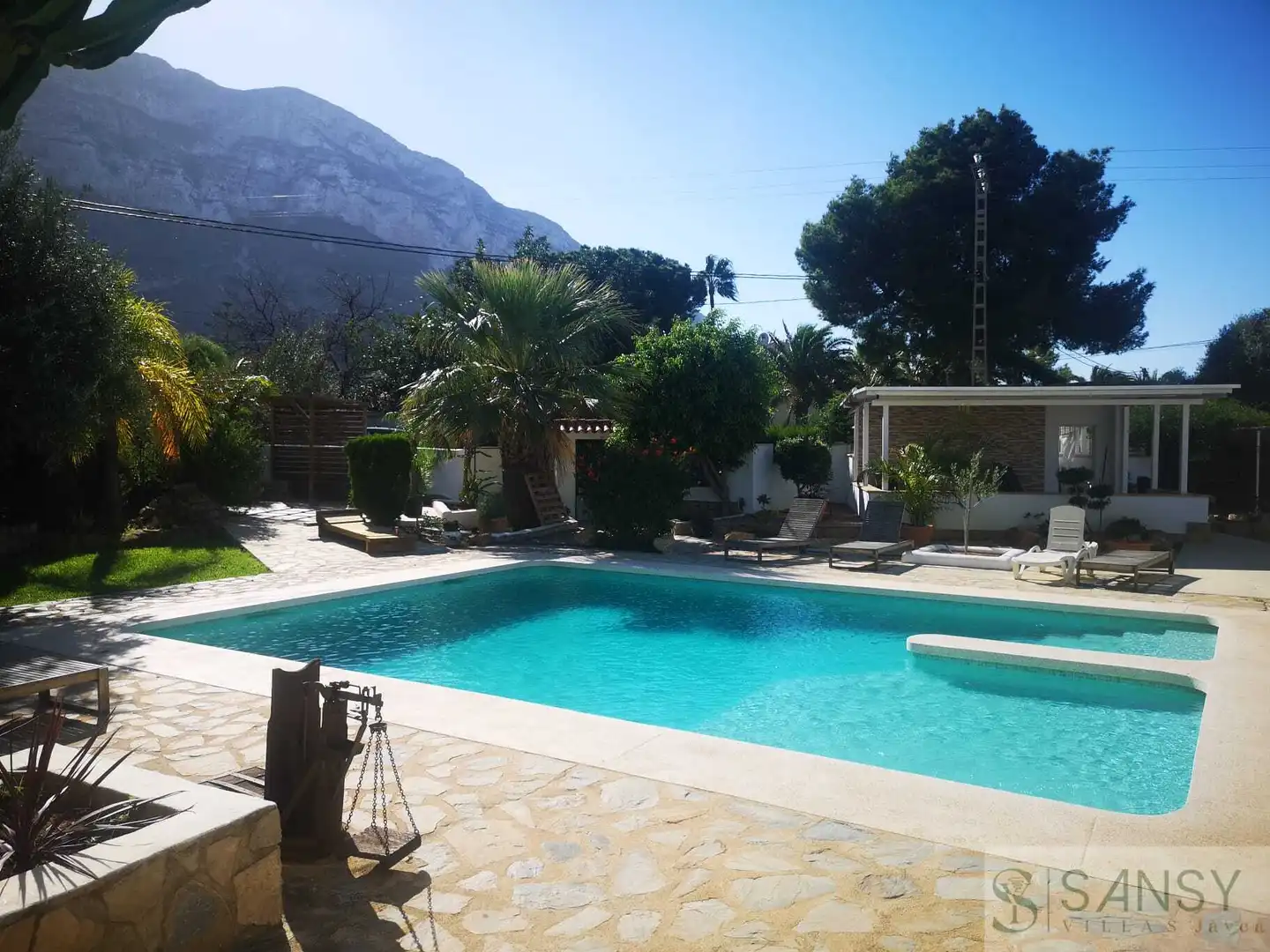 Villa con piscina in vendita a El Montgó, imagen 2