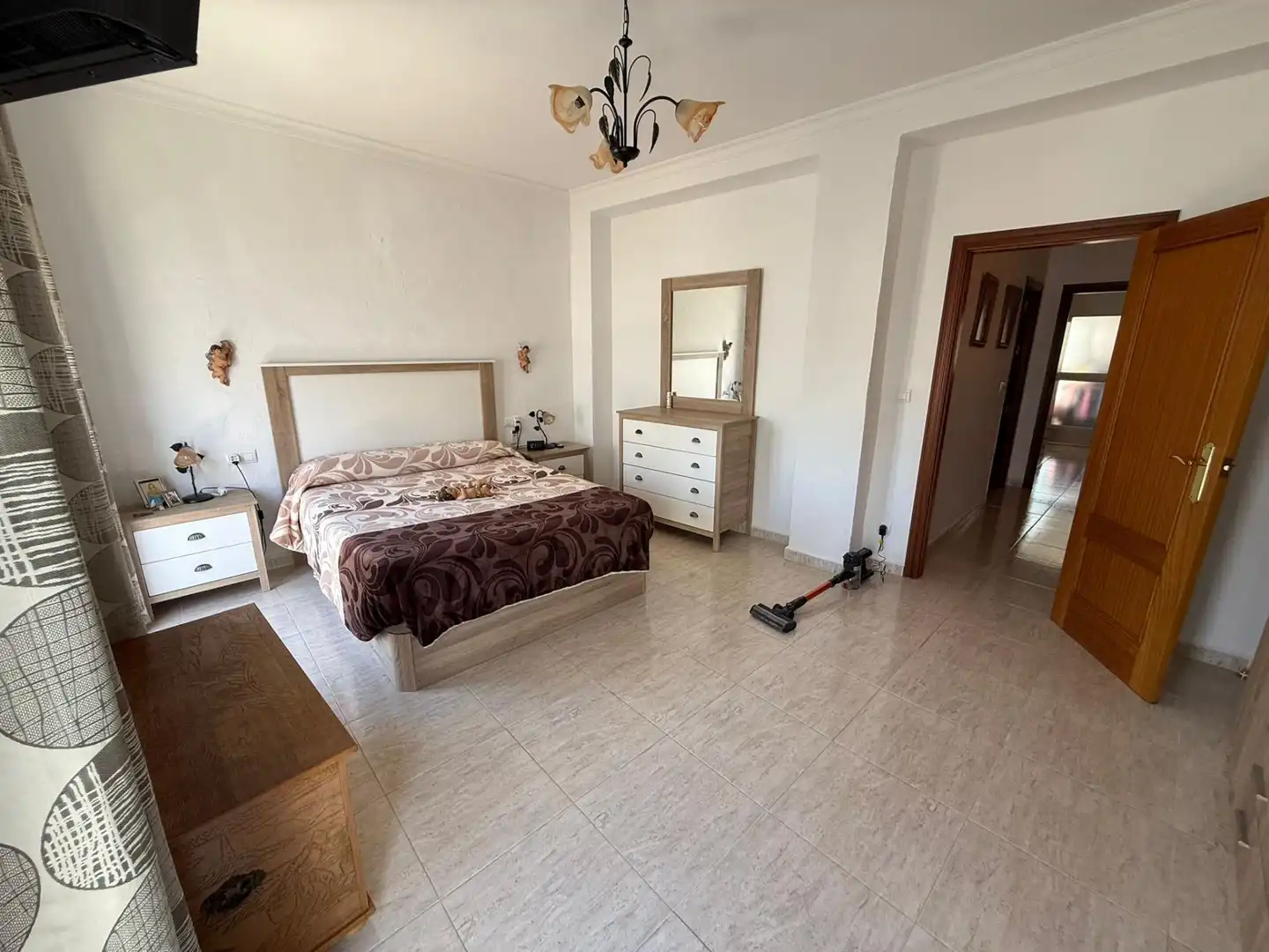 Habitación de Casa o chalet en venta en Cuevas de San Marcos con Aire acondicionado, Terraza y Amueblado