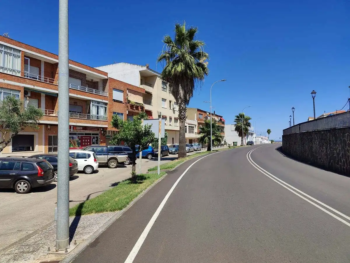 Vista exterior de Pis en venda en San Vicente de Alcántara