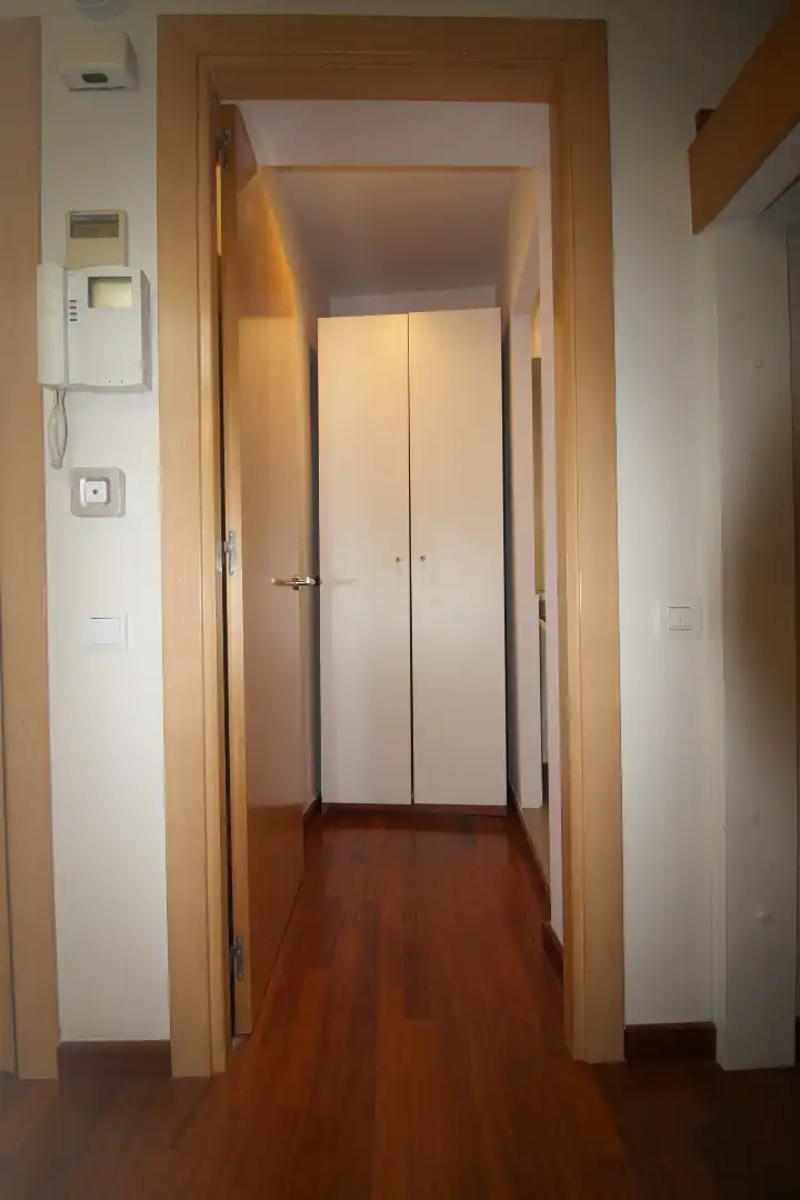 Wohnung zum Verkauf in Barcelona mit Klimaanlage, Heizung und Parkett