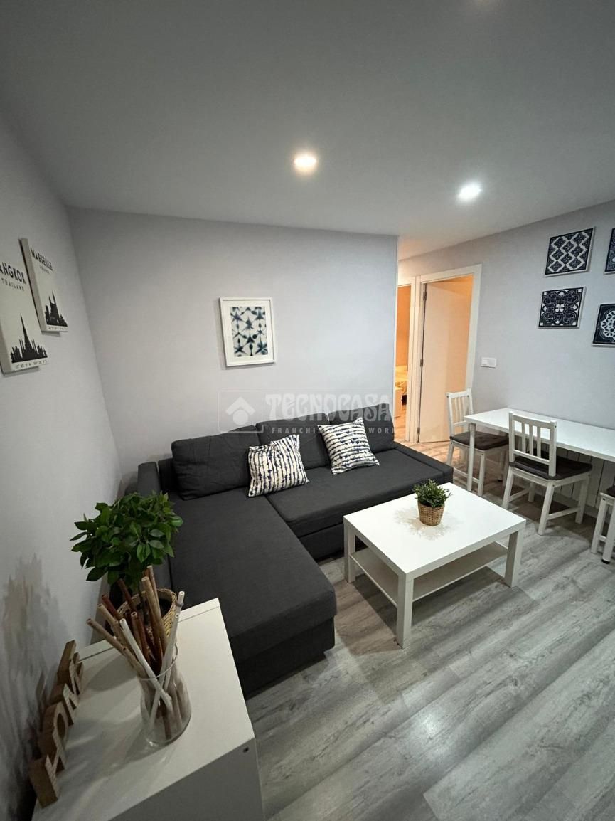 Living room of Flat to rent in Getafe  with Heating