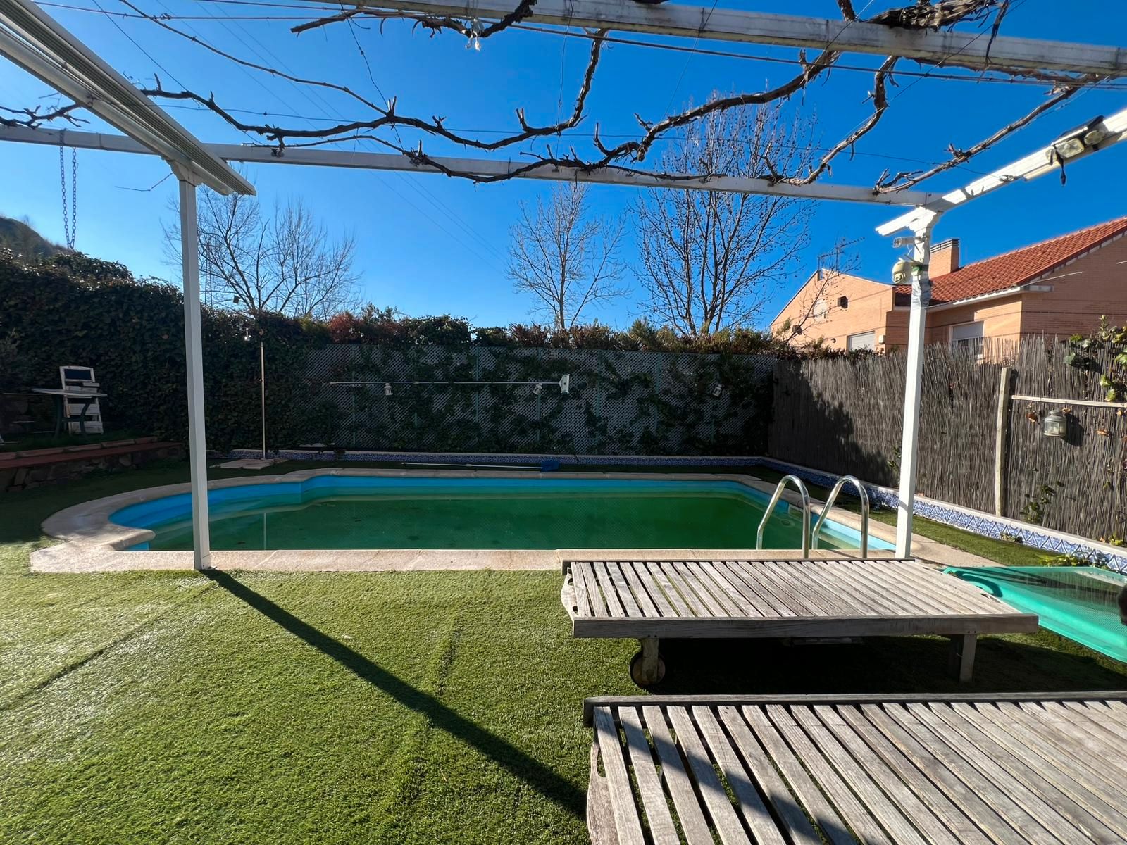 Piscina de Casa o xalet en venda en Aranjuez amb Aire condicionat, Calefacció i Jardí privat