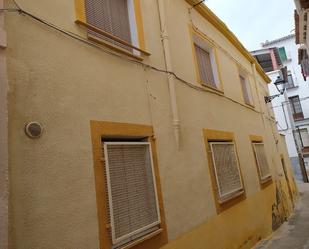 Exterior view of Duplex for sale in Albalate del Arzobispo