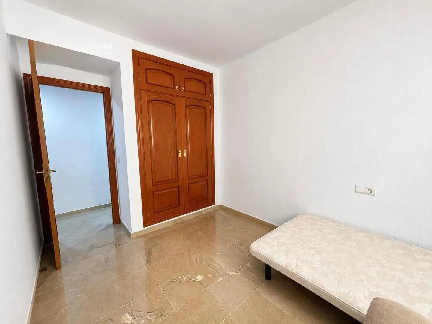 Habitación de Piso en venta en Noroeste 