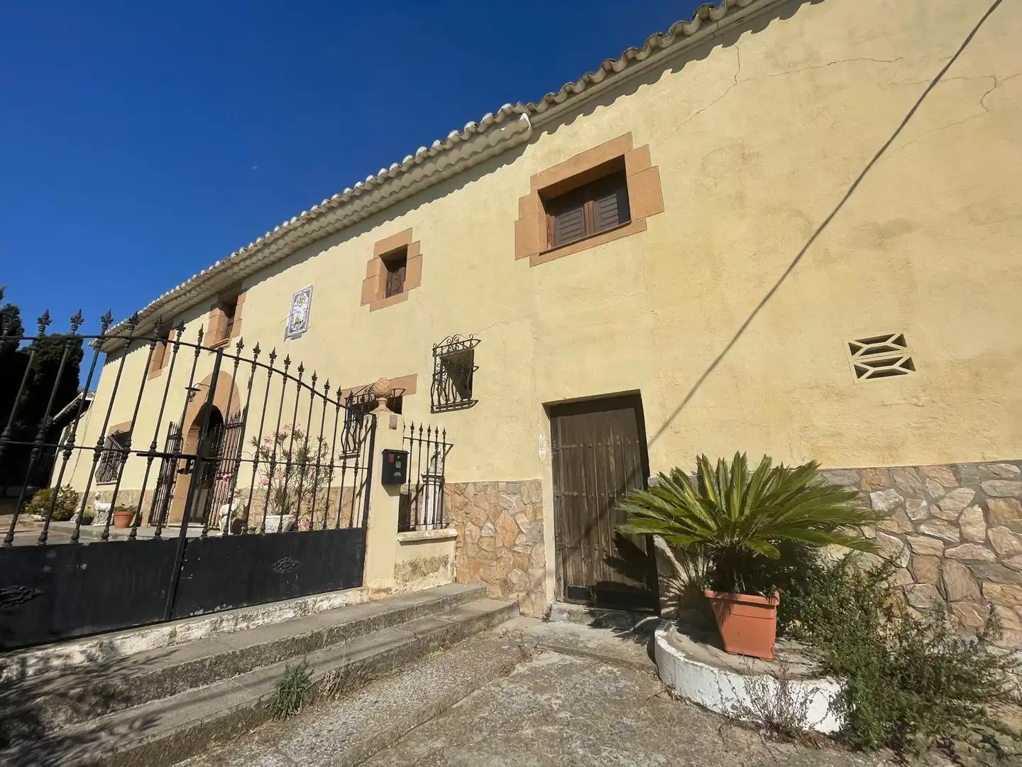 Vista exterior de Casa o xalet en venda en Malgrat de Mar amb Calefacció, Jardí privat i Terrassa