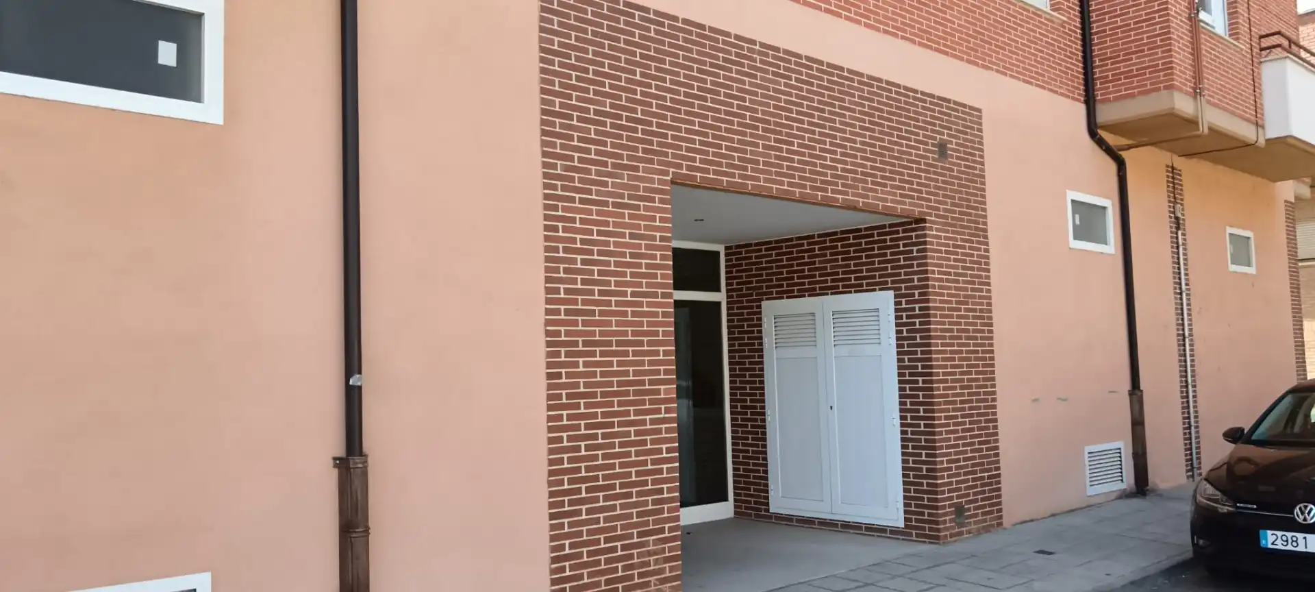 Vista exterior de Piso en venta en Almazán con Terraza y Balcón