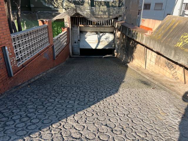 Garaje en Alquiler en Carrer de la Circumval-lació, 113 en Santa Rosa