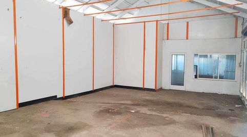 Nave industrial ubicada en el polígono de Cullera, con buen acceso y bien conectada con la entrada a la ciudad.br Esta propiedad t, imatge 2