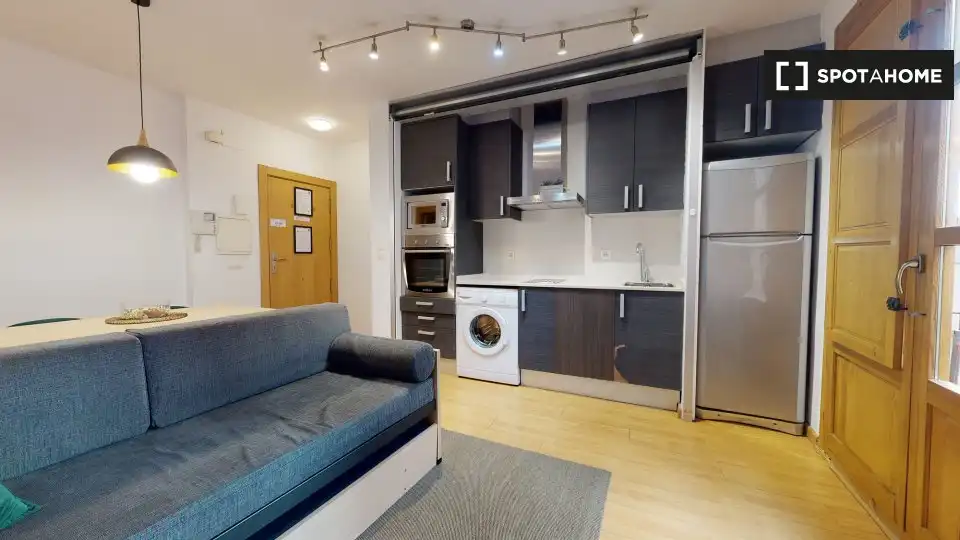 Flat to rent in Ciutat Vella, imagen 3