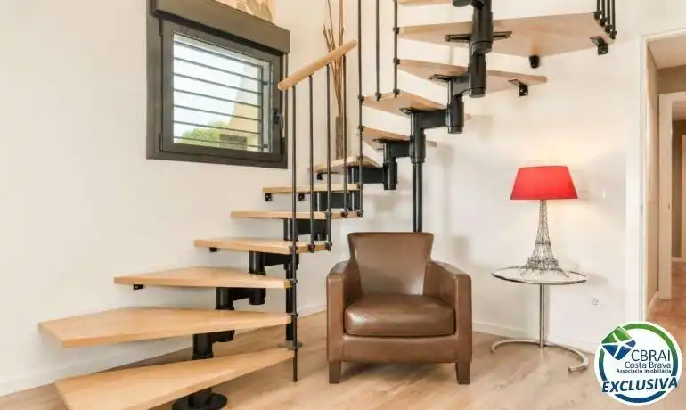 Apartament en venda en Figueres amb Parquet, Terrassa i Traster