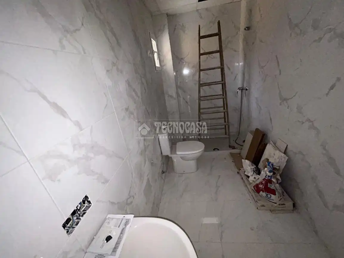 Baño de Local en venta en  Valencia Capital