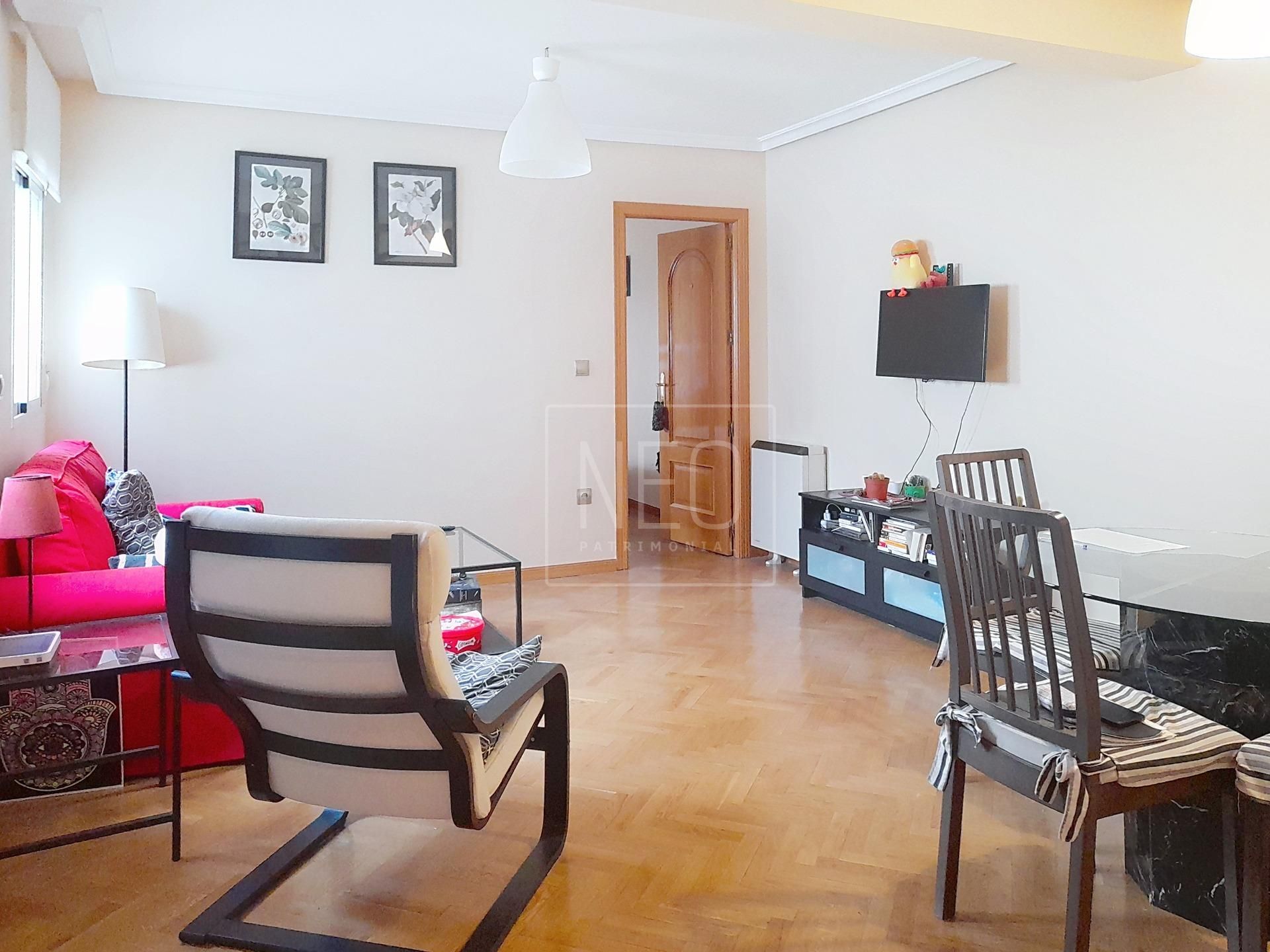 Living room of Planta baja for sale in  Madrid Capital  with Parquet flooring