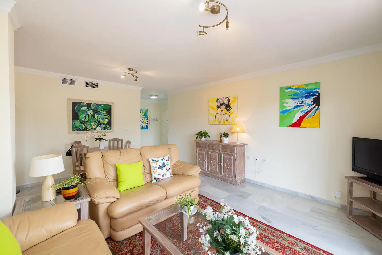 Living room of Apartments for sale in Marbella  with Terrace and Community pool