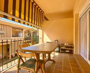 Terrassa de Apartament de lloguer en Chiclana de la Frontera amb Aire condicionat i Terrassa