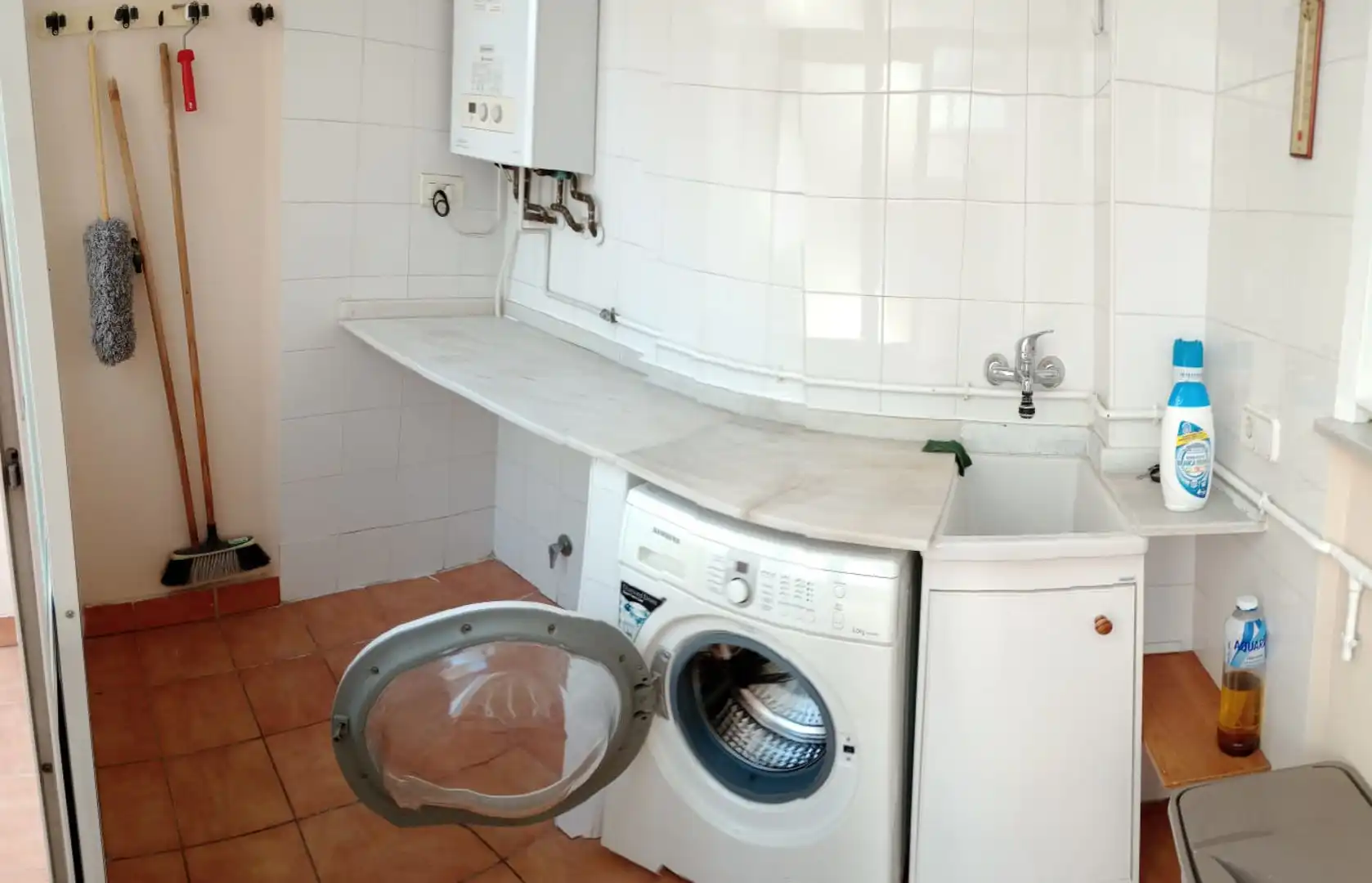 Baño de Casa adosada de alquiler en Xirivella con Terraza y Amueblado
