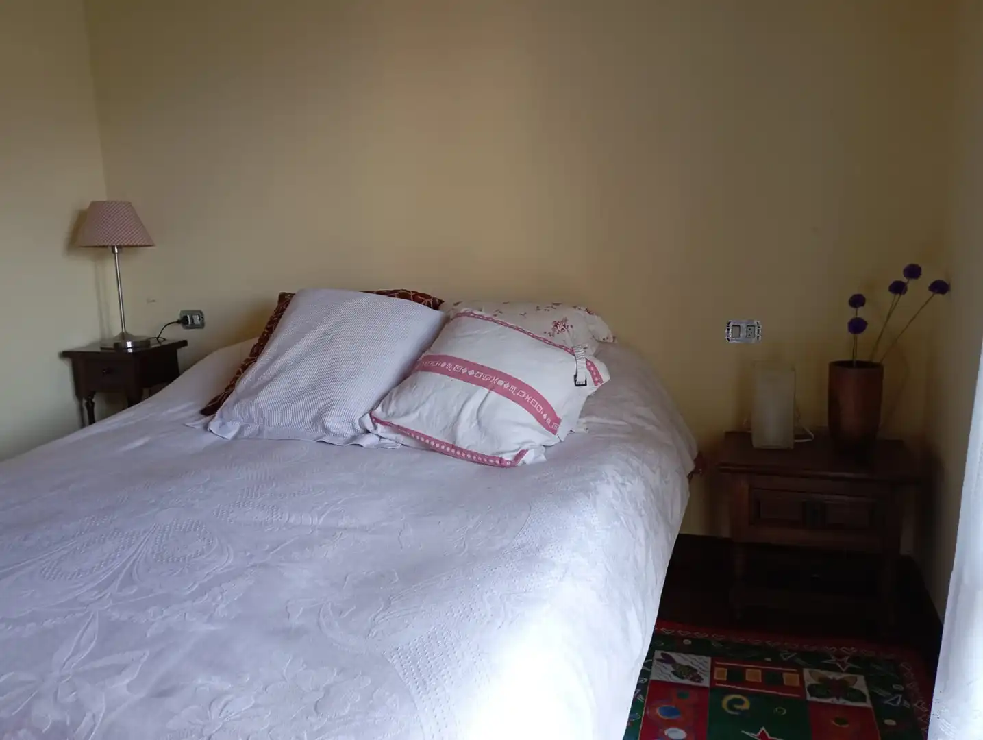 Dormitori de Casa adosada de lloguer en Espinosa de los Monteros amb Calefacció, Jardí privat i Parquet