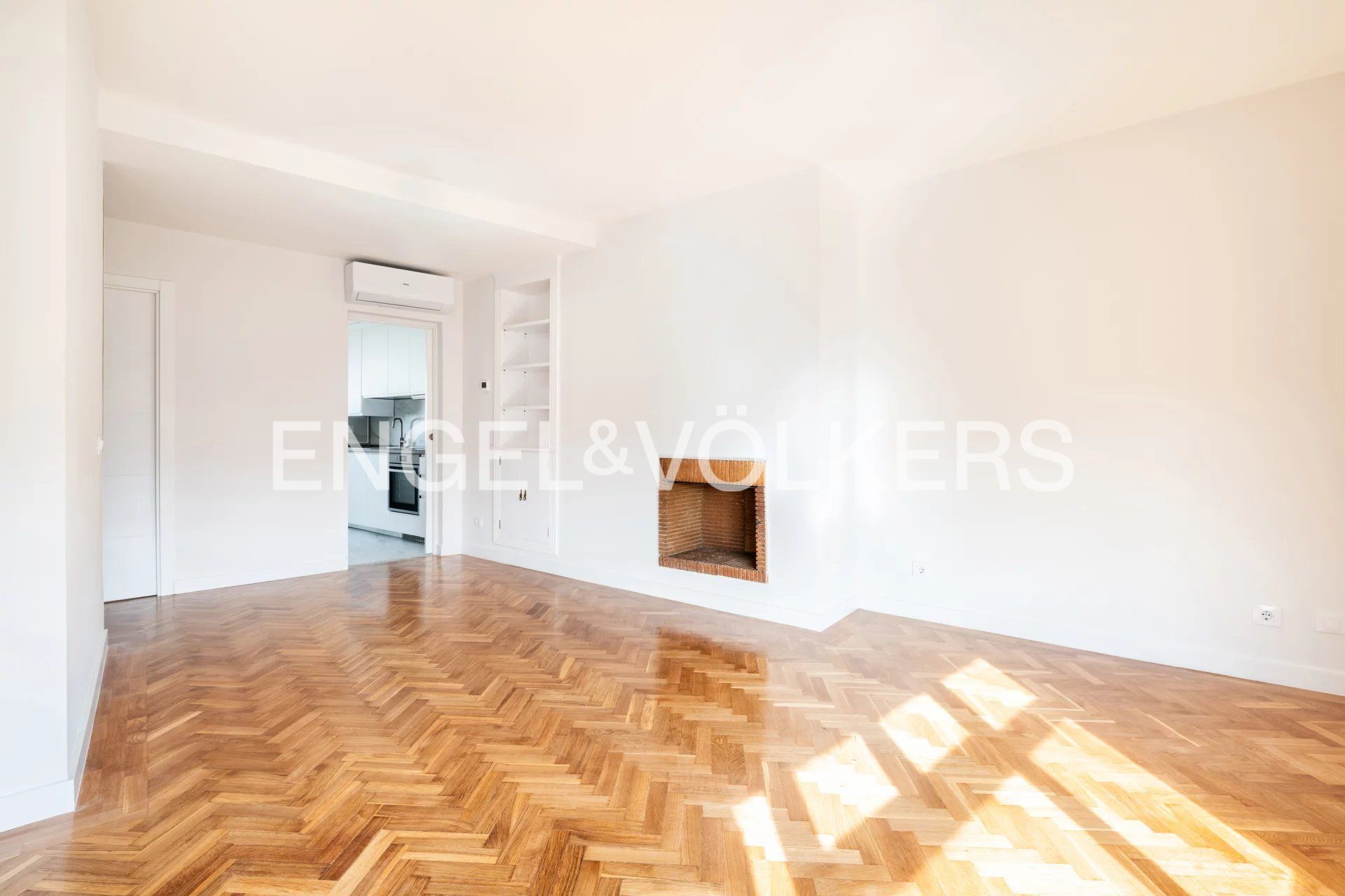 Sala de estar de Piso de alquiler en  Madrid Capital con Aire acondicionado y Calefacción