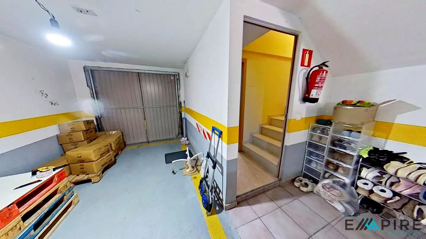 Casa adosada en venda en Valdemoro amb Aire condicionat, Calefacció i Moblat