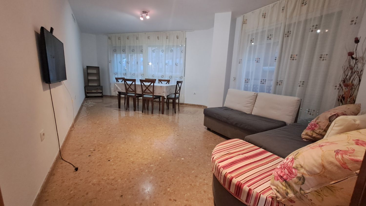 Living room of Flat to rent in Onda