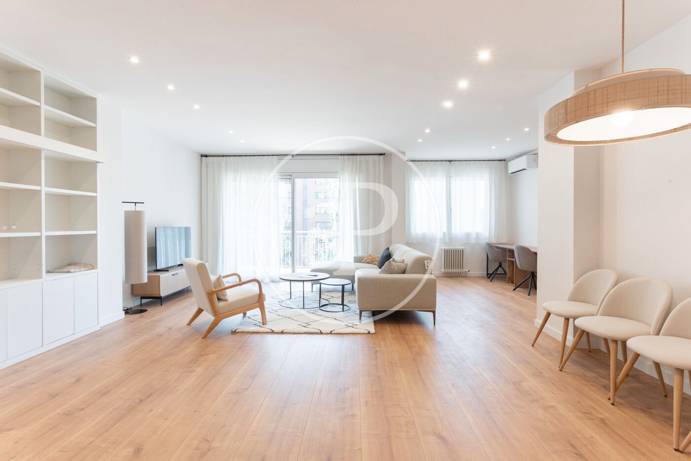 Living room of Flat to rent in  Barcelona Capital  with Air Conditioner, Heating and Storage room