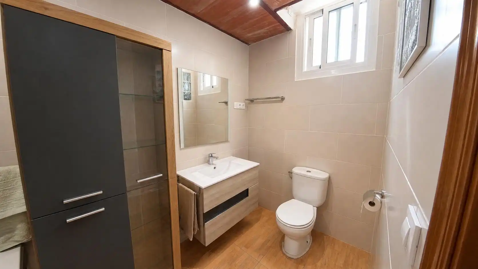 Baño de Piso en venta en Cádiz con Aire acondicionado y Calefacción