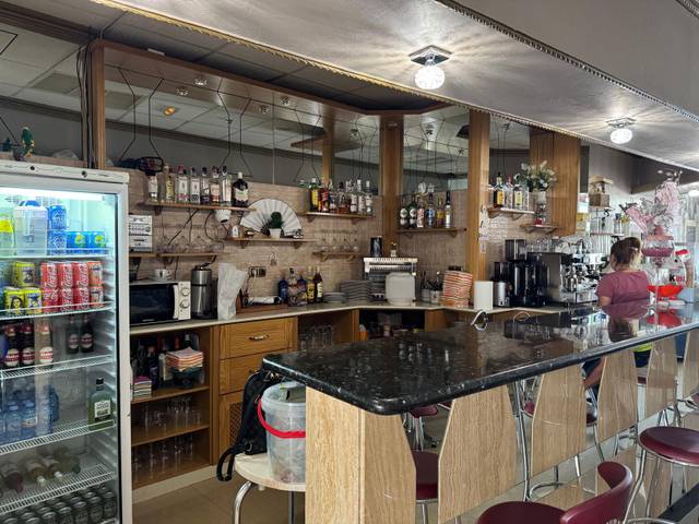 Local comercial en Alquiler en Antas