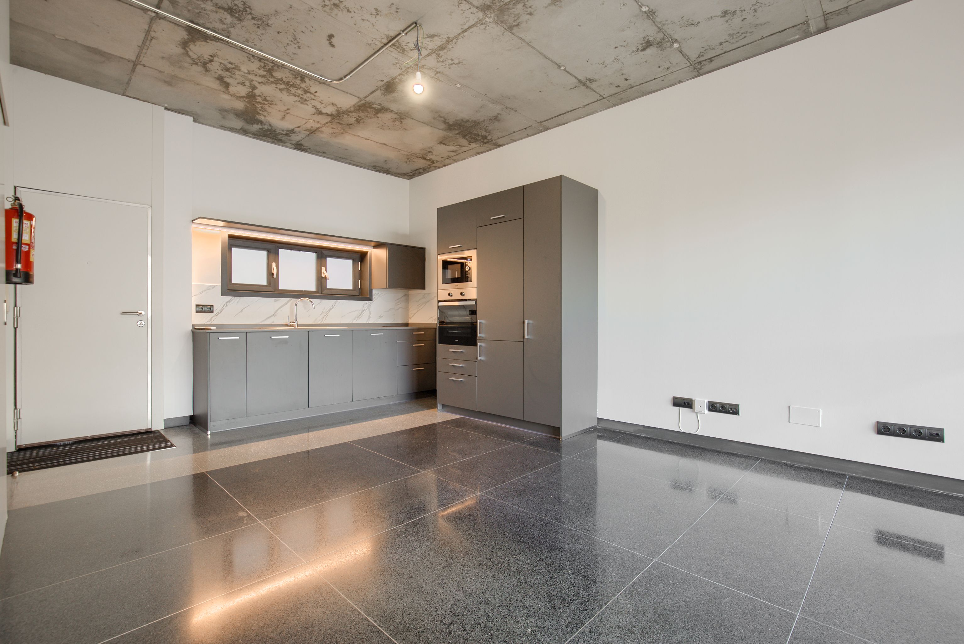 Cuina de Loft de lloguer en Alcobendas amb Aire condicionat, Calefacció i Terrassa