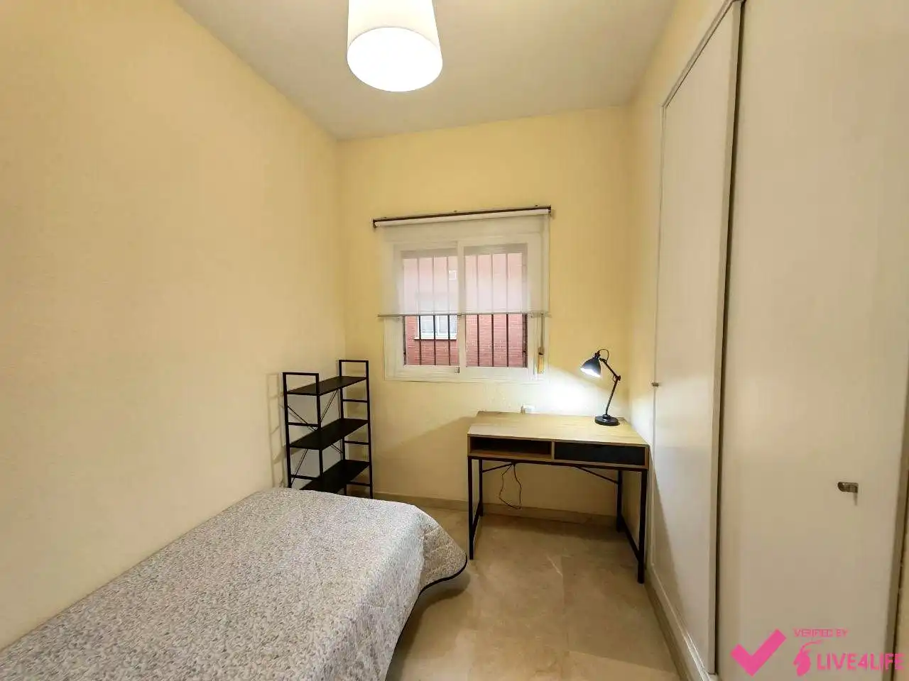 Schlafzimmer von Maisonette zur Miete in Sevilla mit Klimaanlage, Terrasse und Möbliert