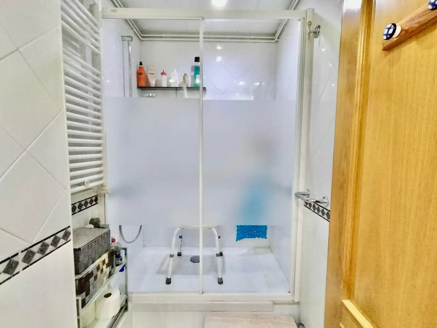 Bathroom of Apartments for sale in Vilanova i la Geltrú  with Heating and Terrace