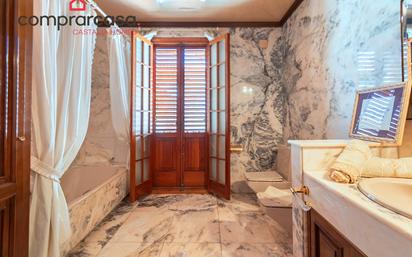 Bathroom of House or chalet for sale in Castellón de la Plana / Castelló de la Plana  with Heating, Private garden and Parquet flooring