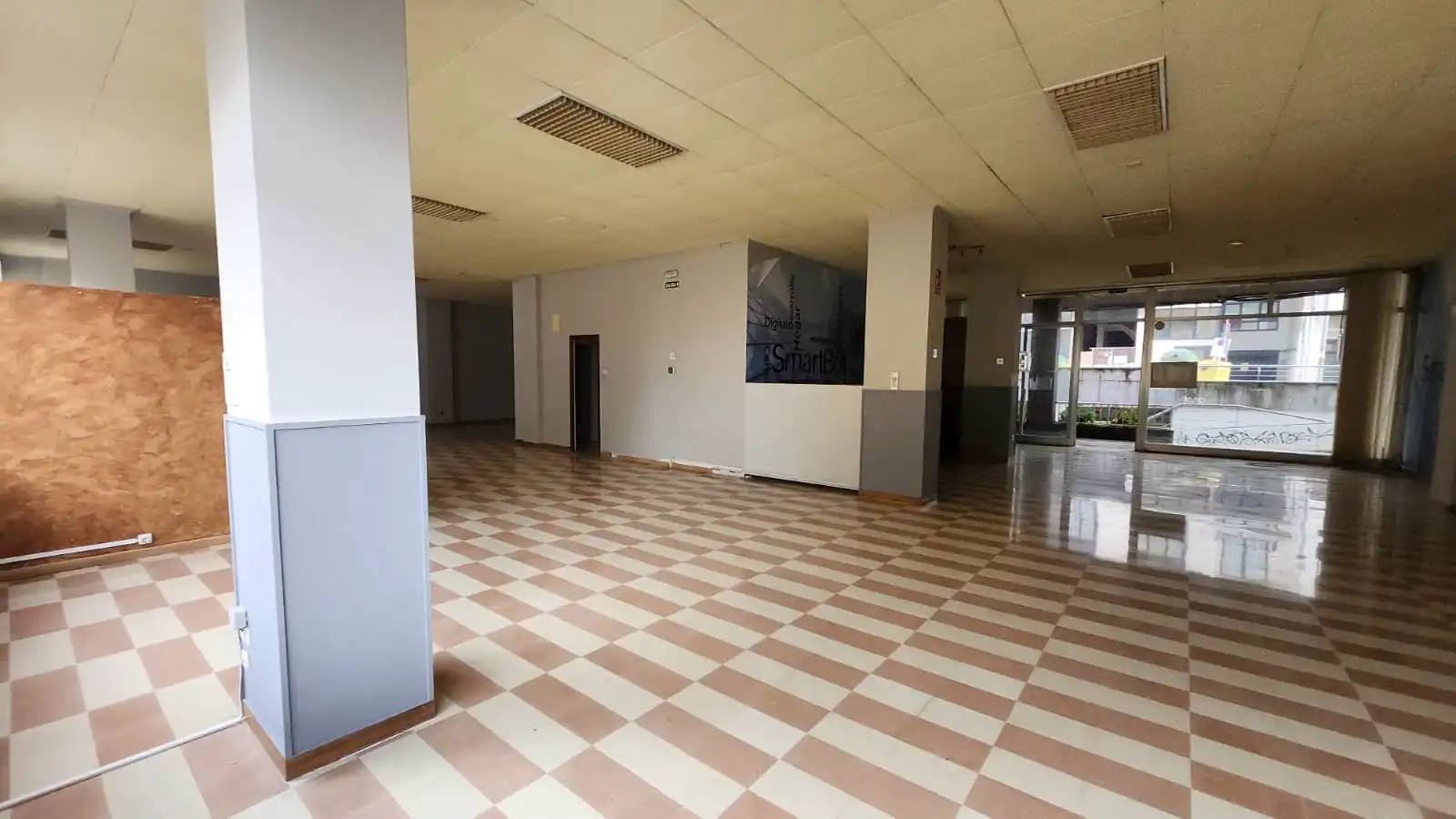 Commercial properties for rent in Miño