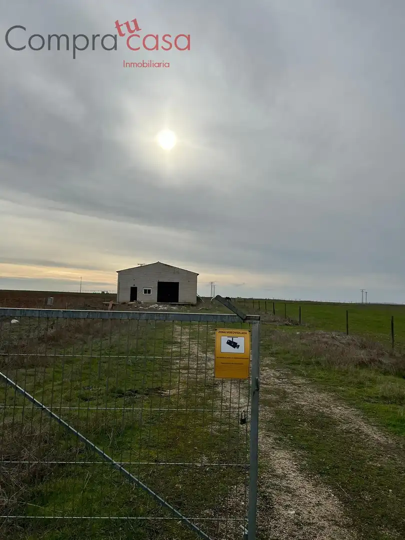 Nave industrial en venta en Escalona del Prado