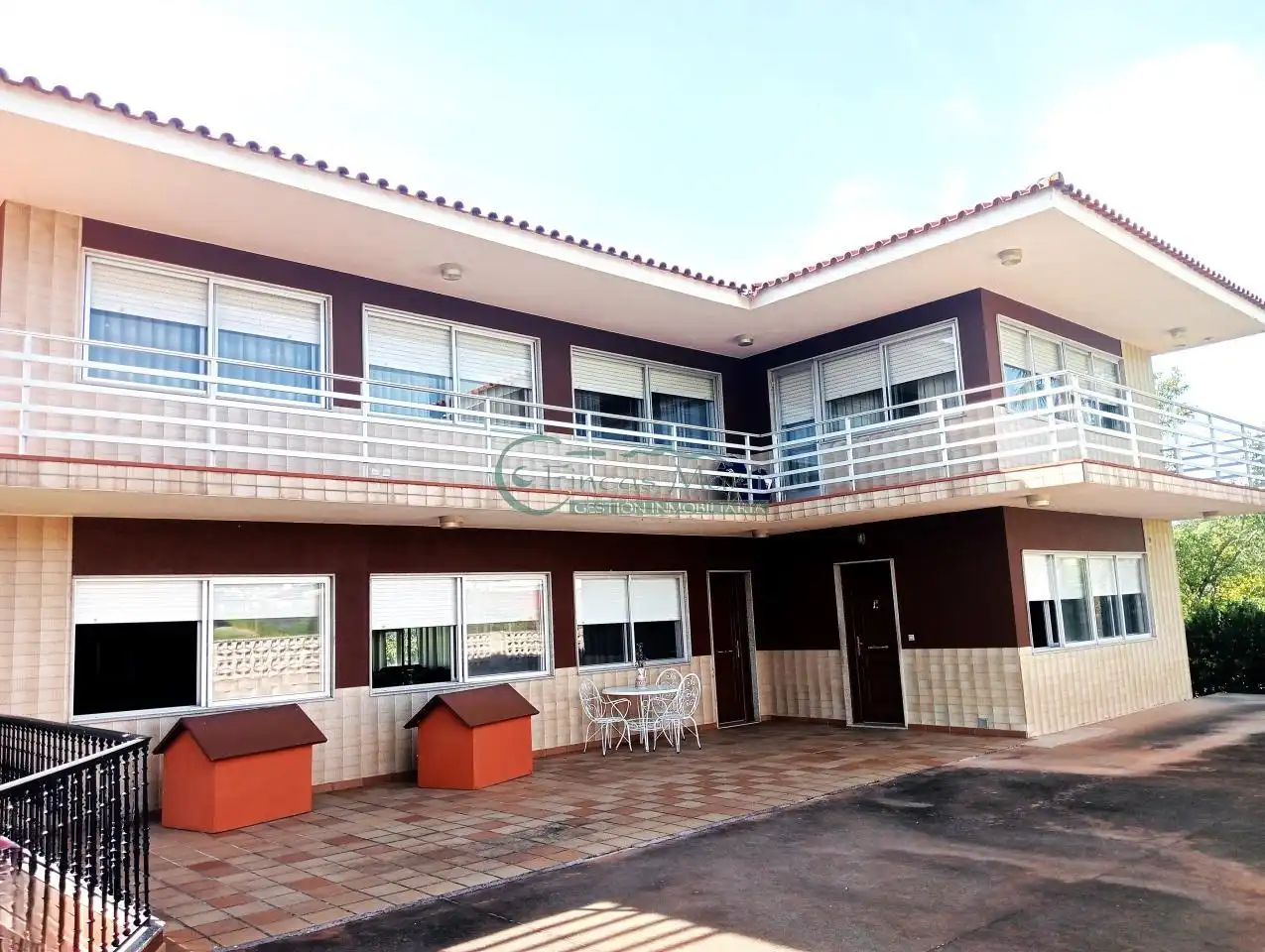 Vista exterior de Casa o chalet en venta en Vigo  con Calefacción, Jardín privado y Terraza