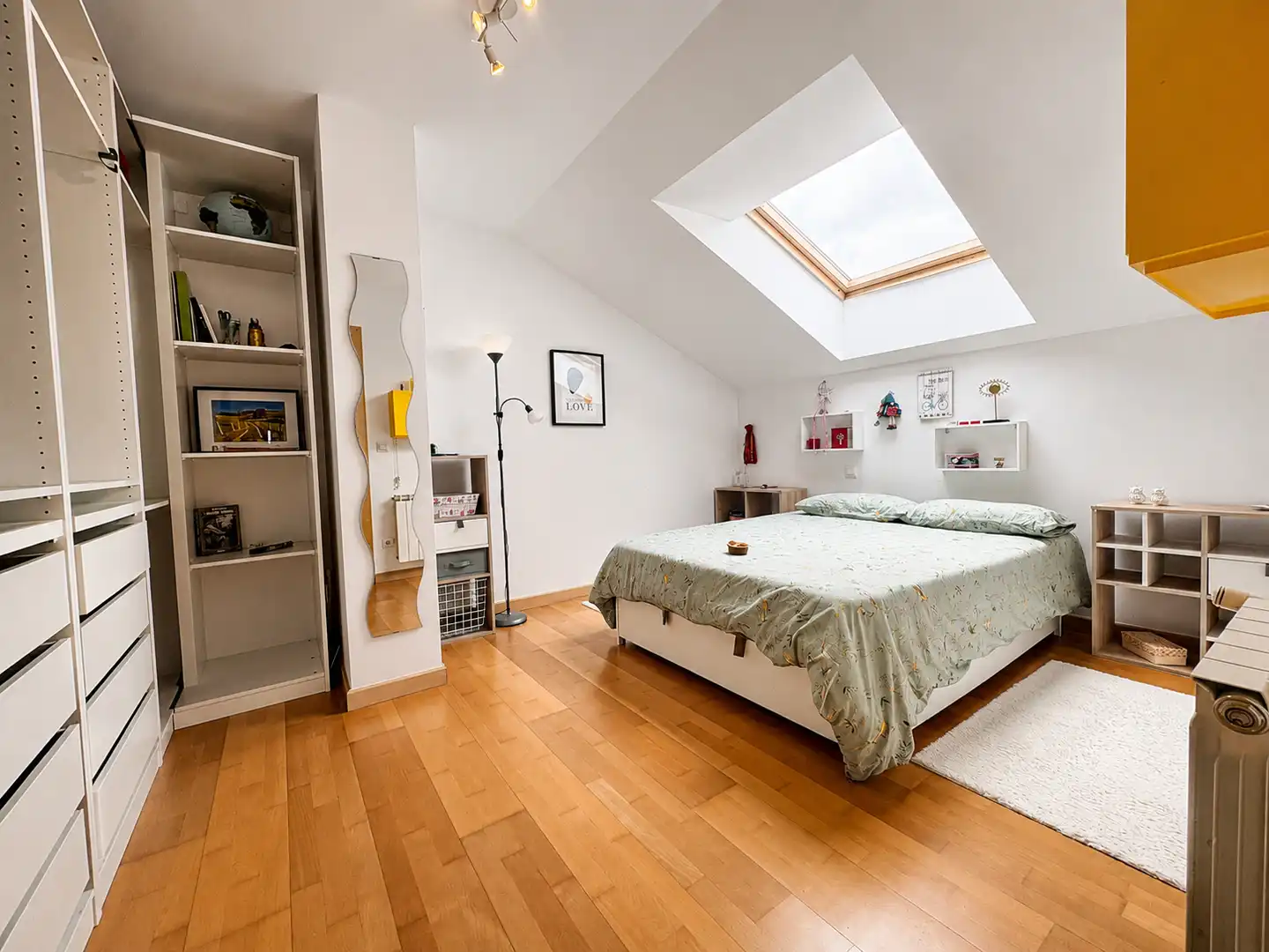 Habitación de Piso de alquiler en Hazas de Cesto con Calefacción, Terraza y Amueblado