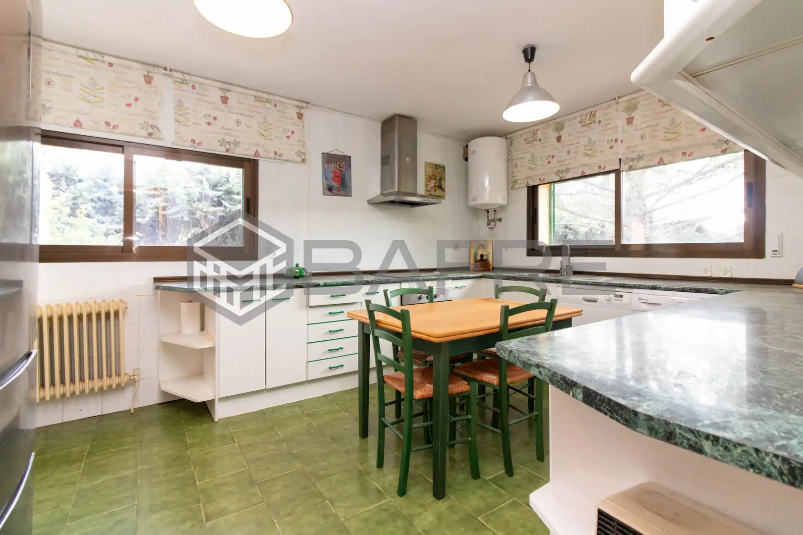 Cocina de Casa o chalet en venta en Navalagamella con Calefacción, Jardín privado y Terraza