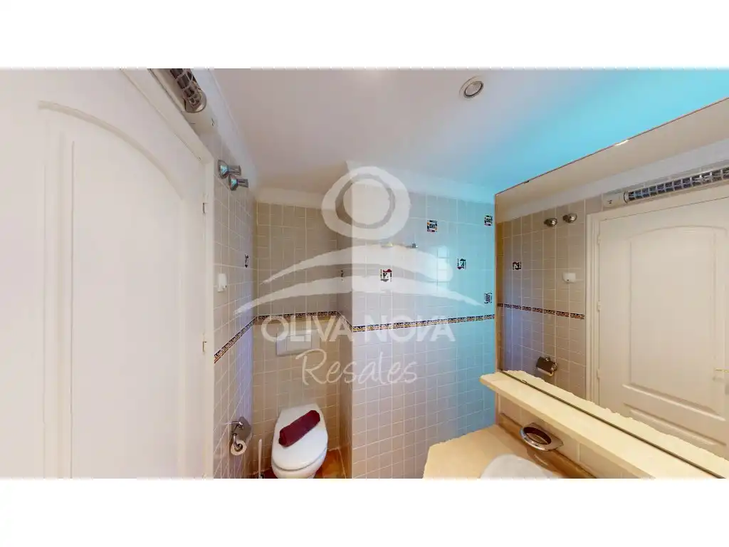Baño de Casa o chalet en venta en Oliva con Terraza y Piscina